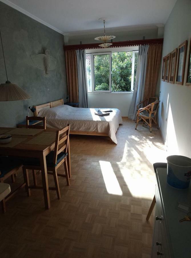 Ferienwohnung Mia'S Cozy Flat In Ermou, 3 Min From "Monastiraki" Athen Exterior foto