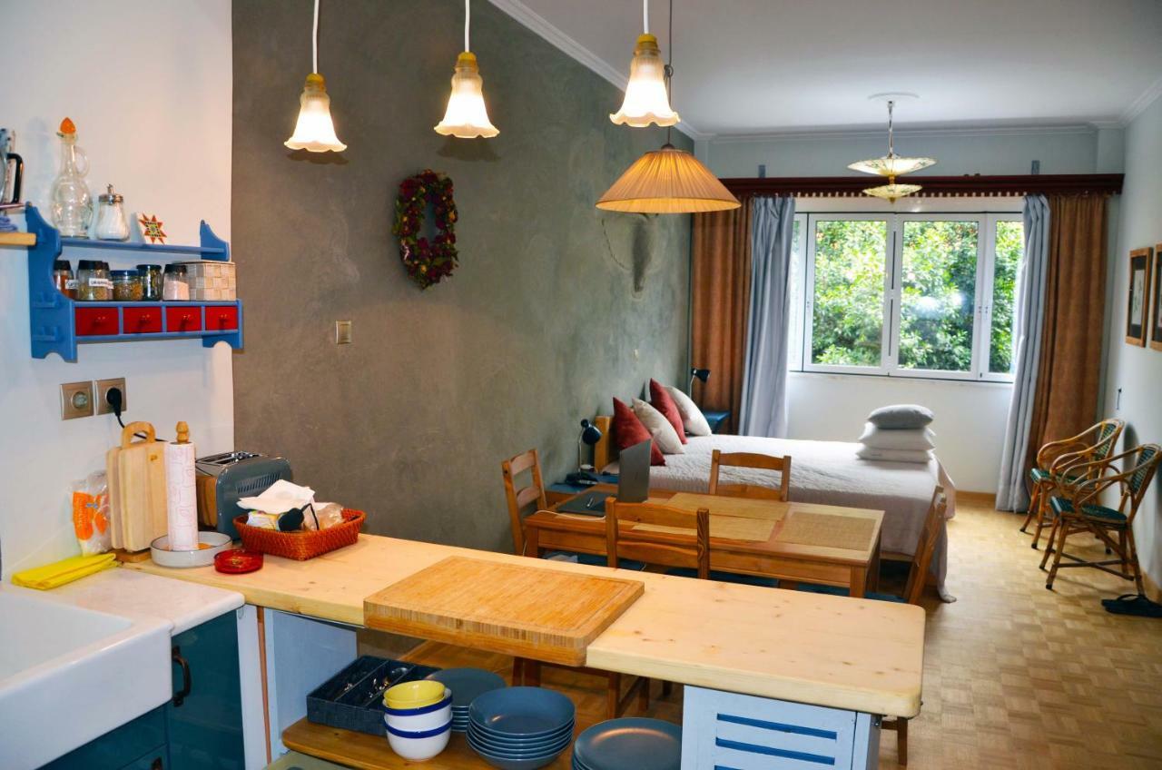 Ferienwohnung Mia'S Cozy Flat In Ermou, 3 Min From "Monastiraki" Athen Exterior foto